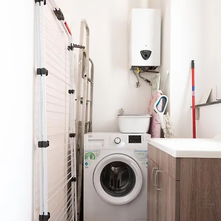 Orea Spiti - Modern Rosselli Apartman Milánó