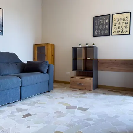 Orea Spiti - Modern Rosselli Milánó